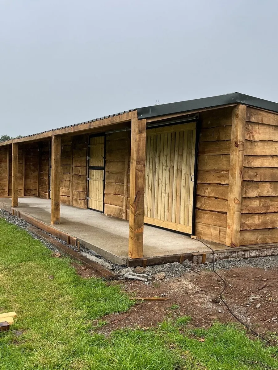 Stables and field shelters - Image 1