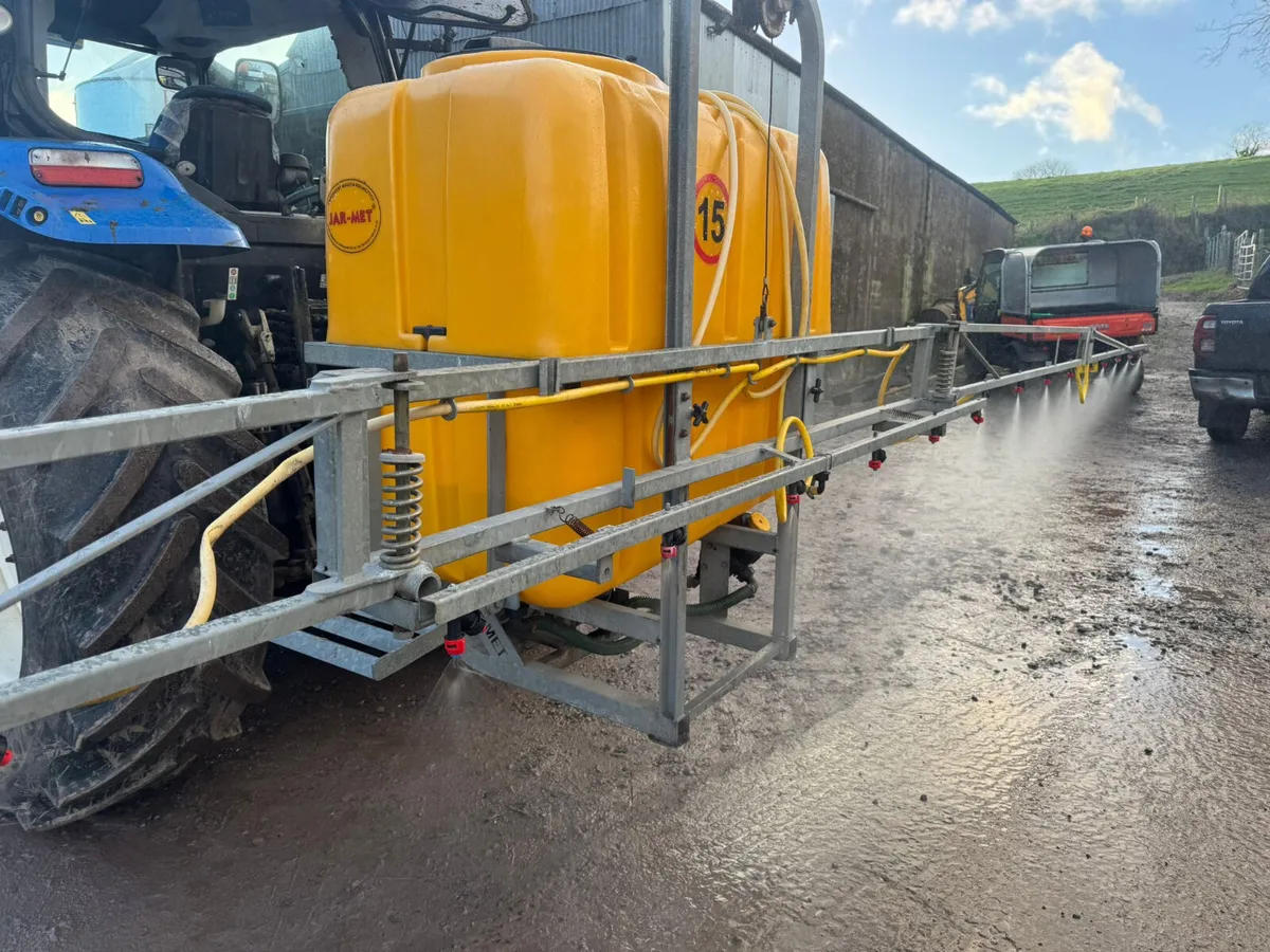 Jarmet 800 litre sprayer - Image 4