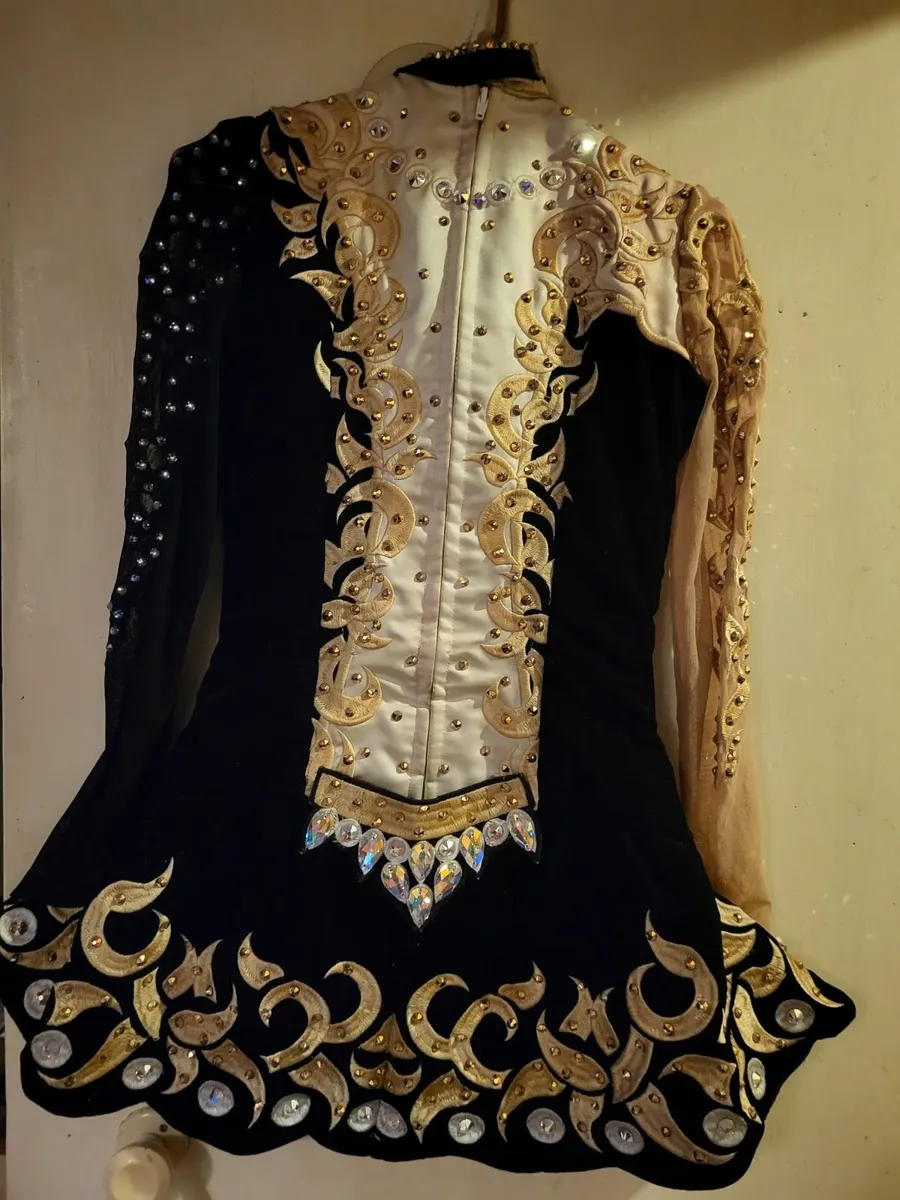 Irish dancing dress - Image 1