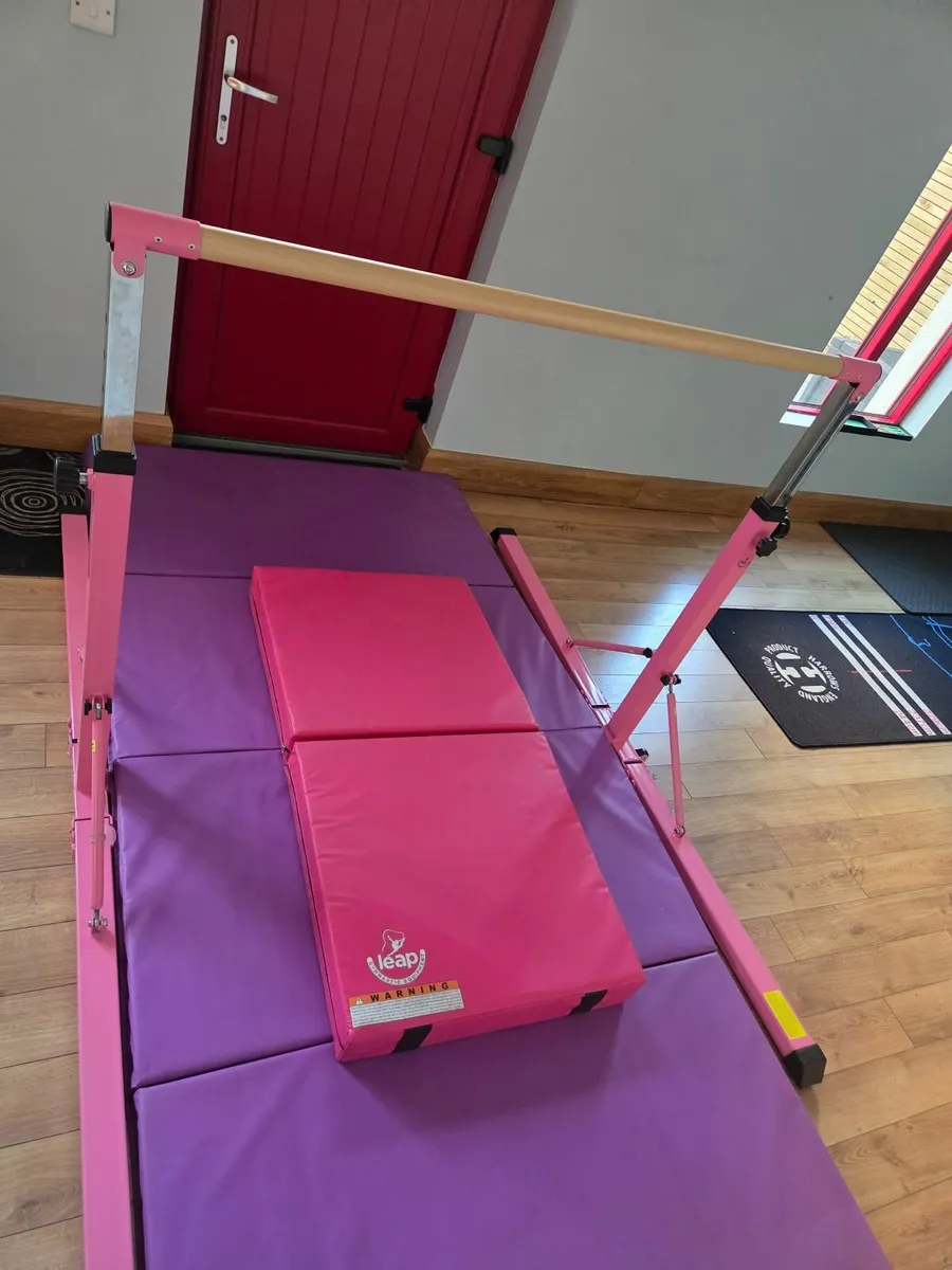 Gymnastics bar - Image 2