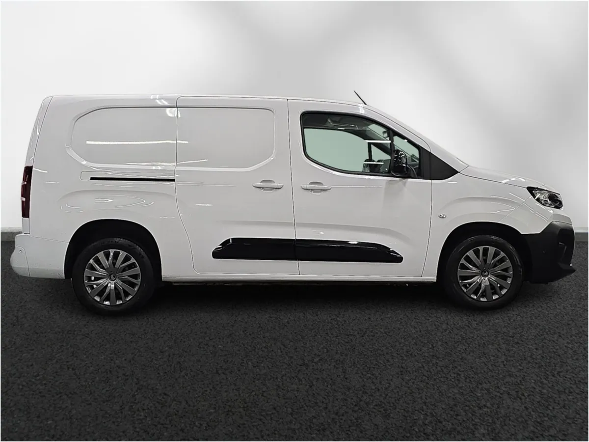 Citroen Berlingo Xl Diesel Driver - Image 3