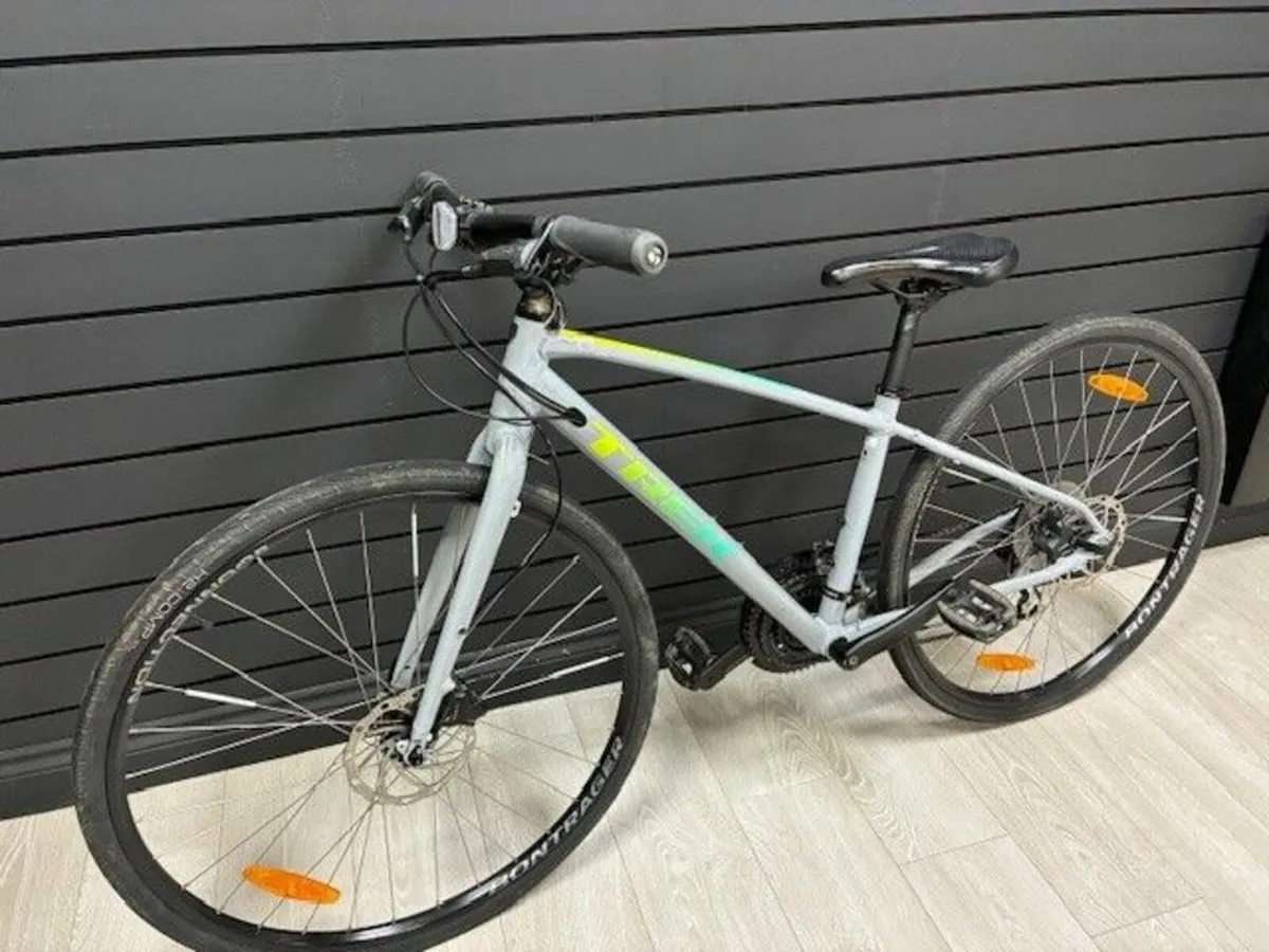 Trek FX2 Disc Bicycle - size Small - Image 2
