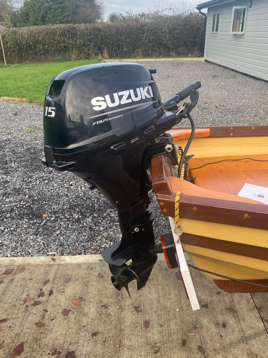 Suzuki outboard engine - Image 1