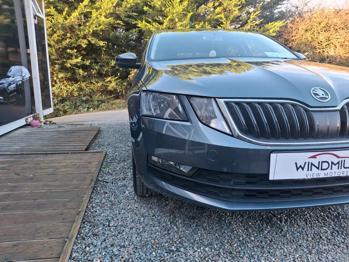 Skoda Octavia PETROL 1.2 - Image 4