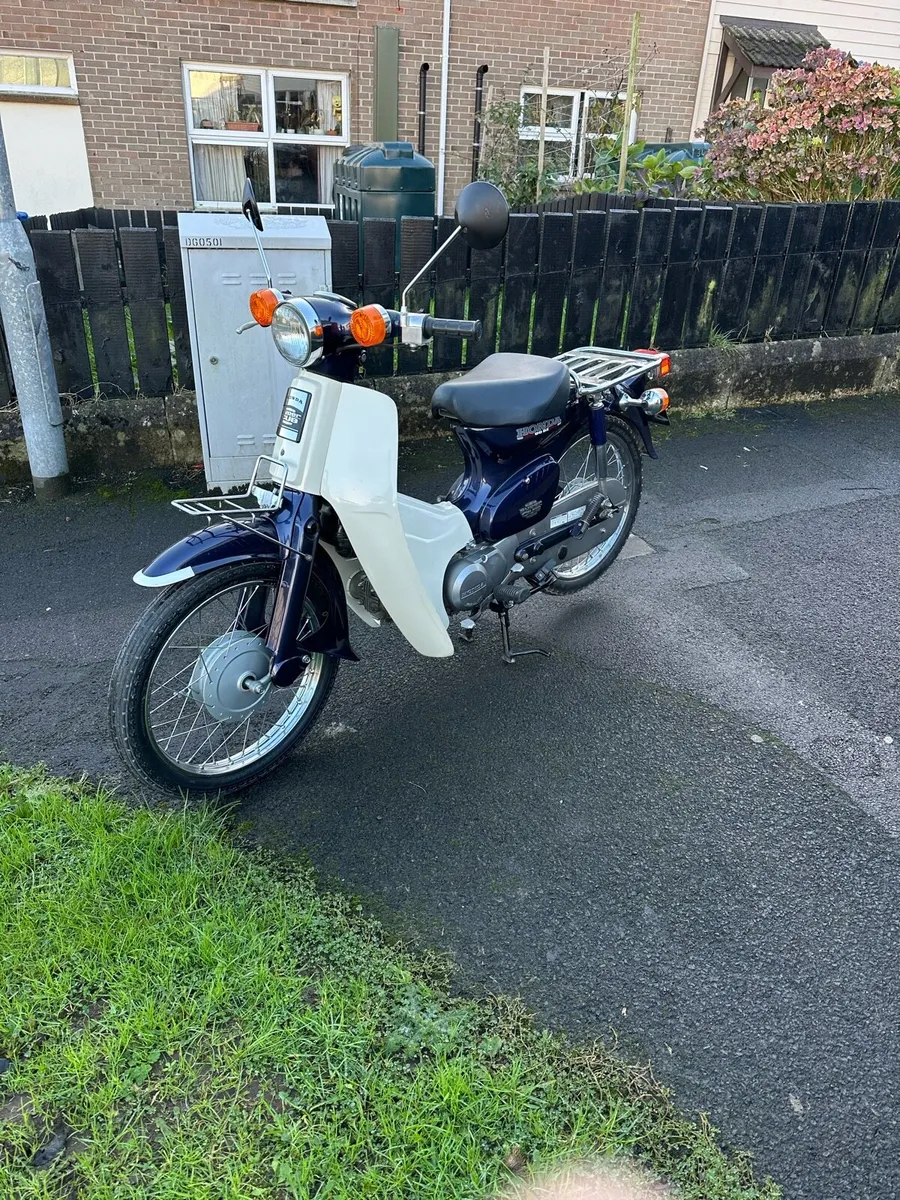 1999 Honda C90 Super Cub - Image 1