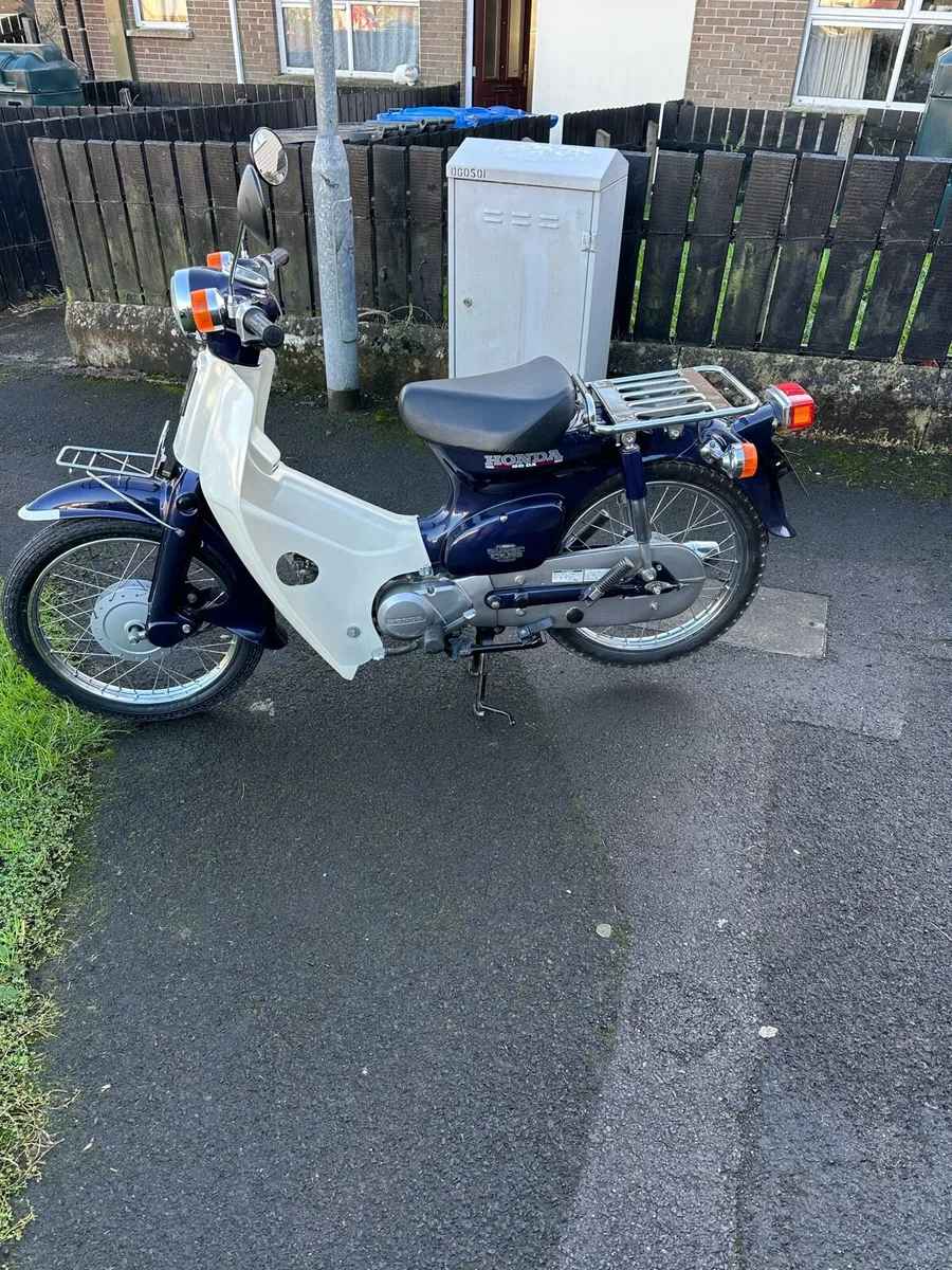 1999 Honda C90 Super Cub - Image 3