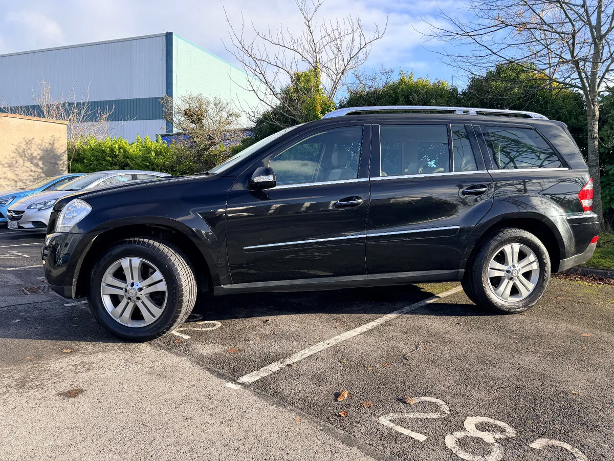 2010 Mercedes-Benz GL-320  CDI ~ Seven Seats Auto. - Image 2
