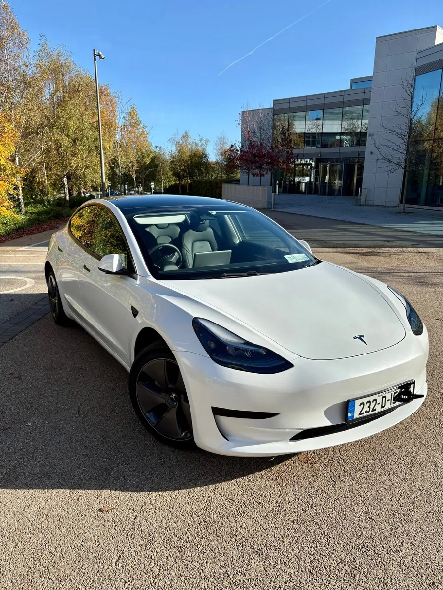 Tesla Model 3 2023 - Image 1