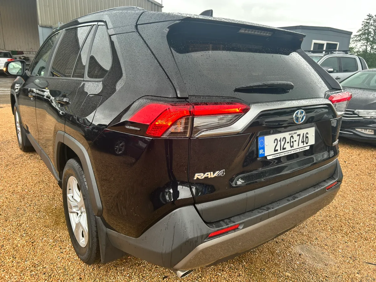 Toyota Rav 4 Luna petrol hybrid - Image 4