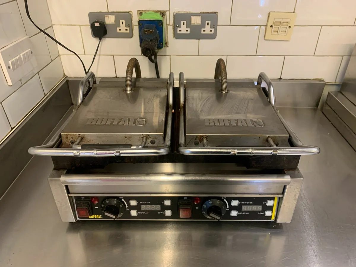 Buffalo Grill - Image 1