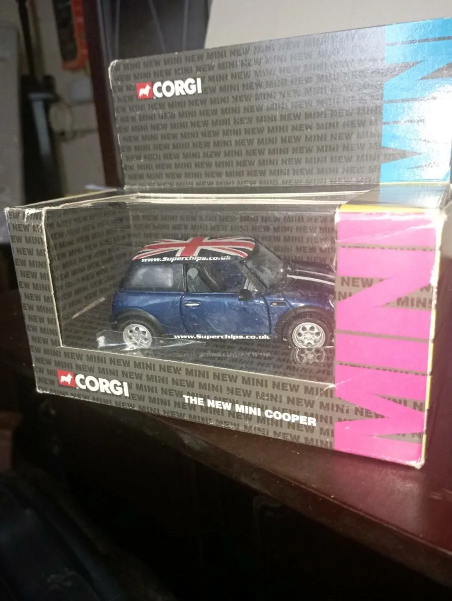 THE NEW MINI COOPER CLASSIC DIECAST MODLE BY CORG - Image 1