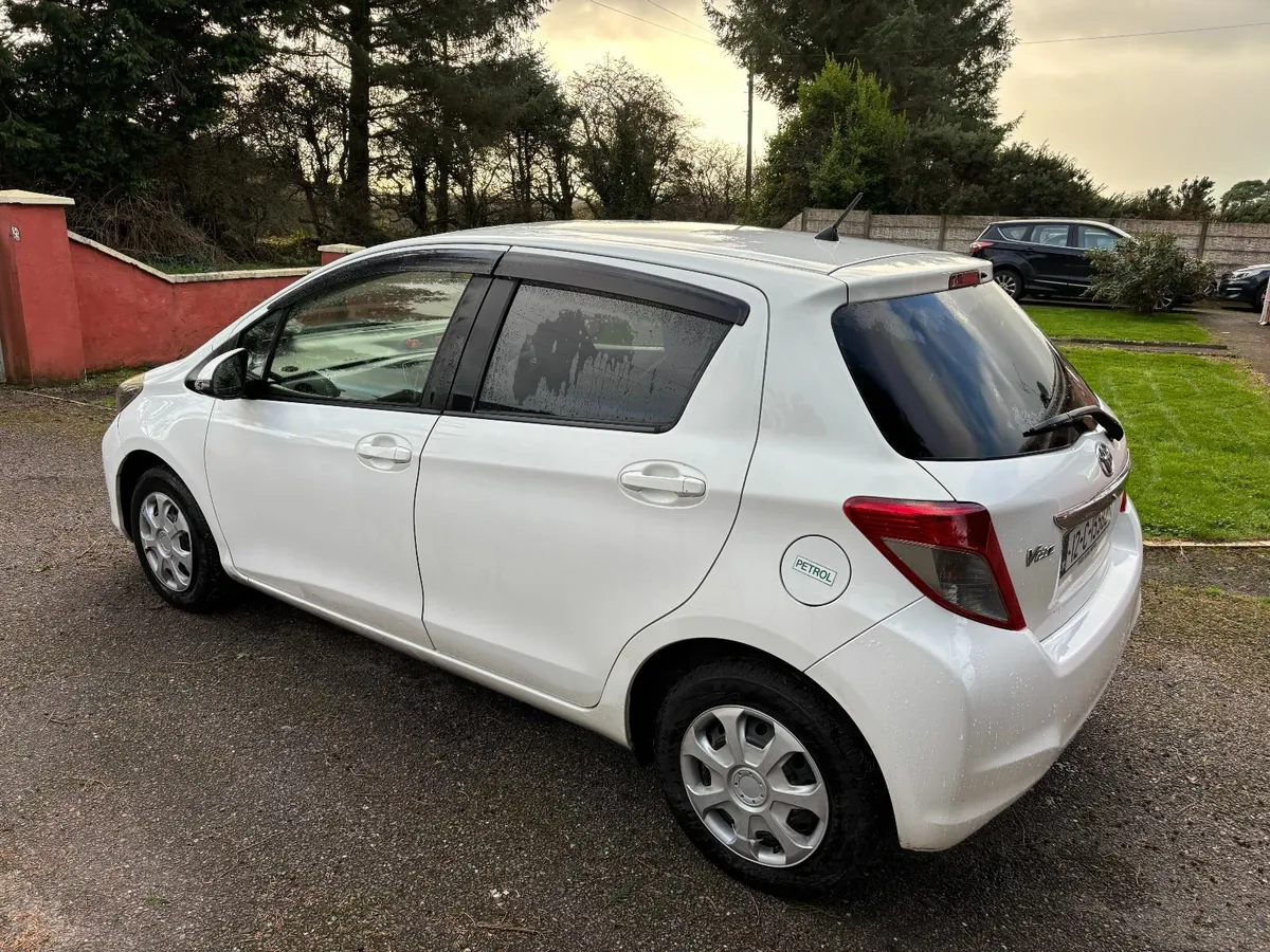 Low miles Automatic Toyota Vitz 2012 1.0 petrol - Image 3