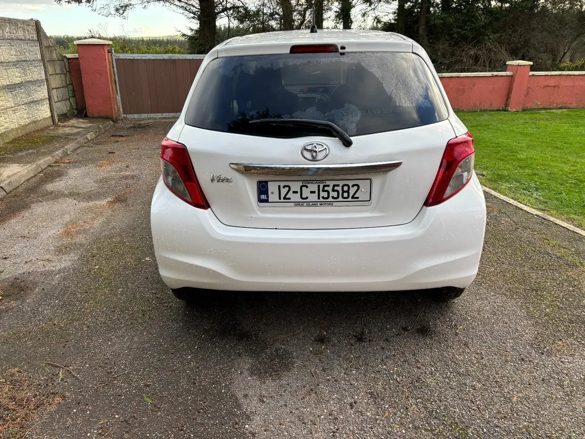 Low miles Automatic Toyota Vitz 2012 1.0 petrol - Image 4