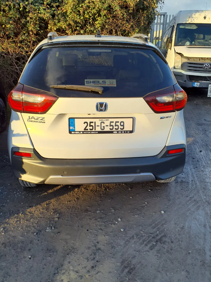 2025 Honda Jazz HEV Crosstar Advance - Image 2