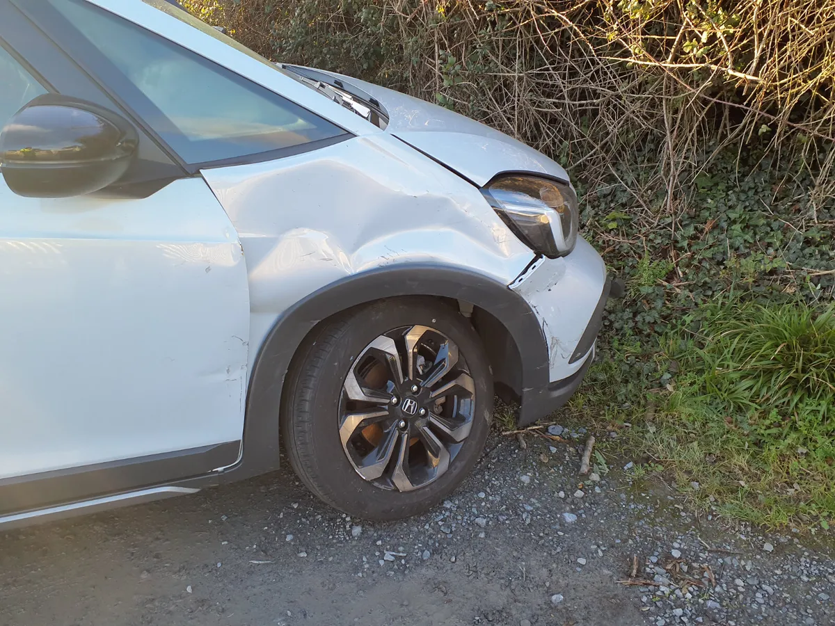 2025 Honda Jazz HEV Crosstar Advance - Image 3