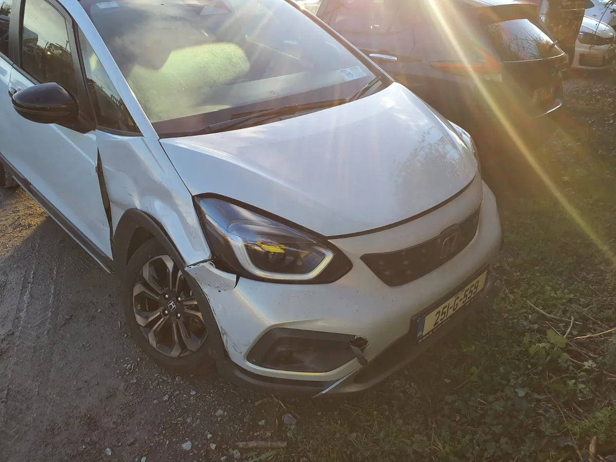 2025 Honda Jazz HEV Crosstar Advance - Image 4