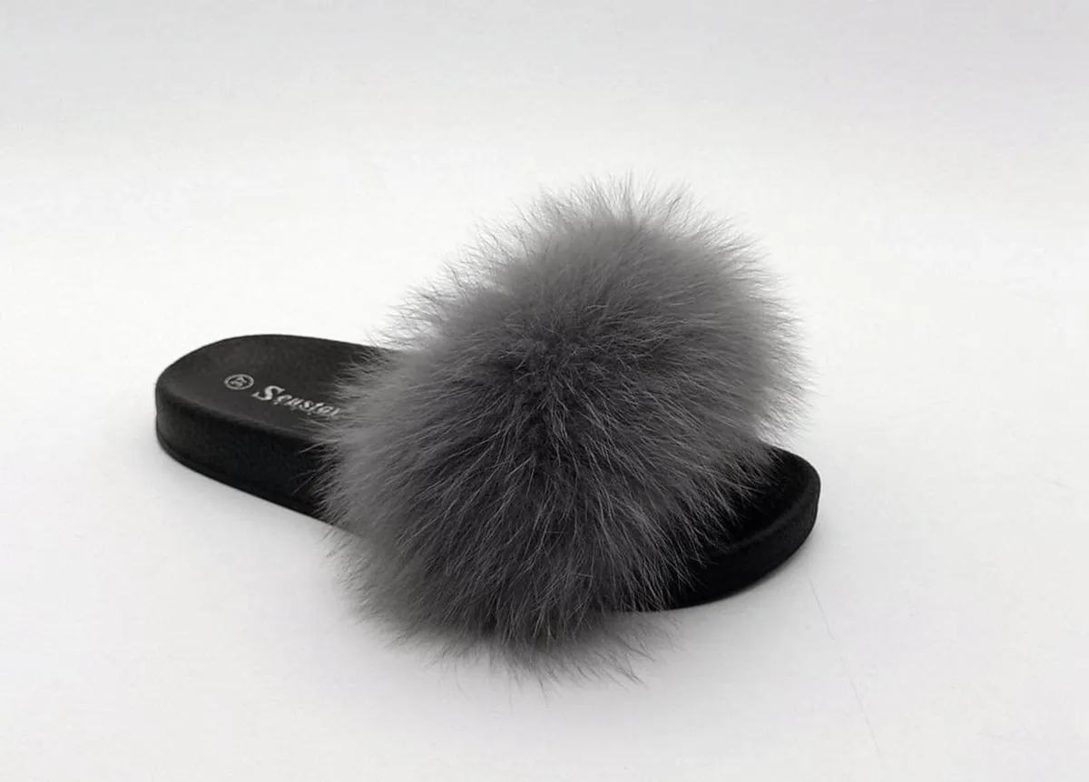 Fluffy fur slippers sizes 37-41 sizes 4-8 - Image 3