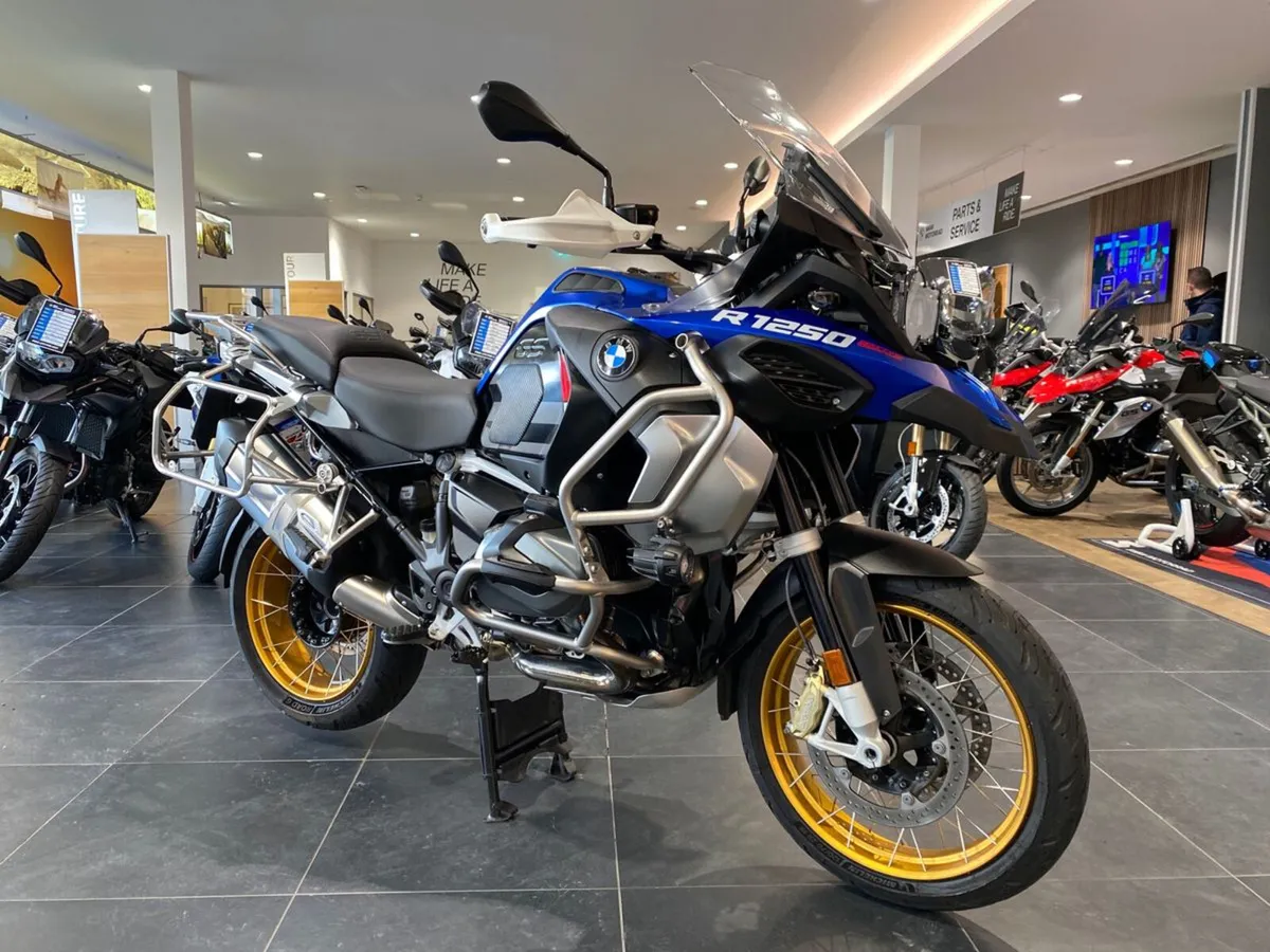 2024 BMW R1250GS Adventure TE with Heated Seats! - Image 3