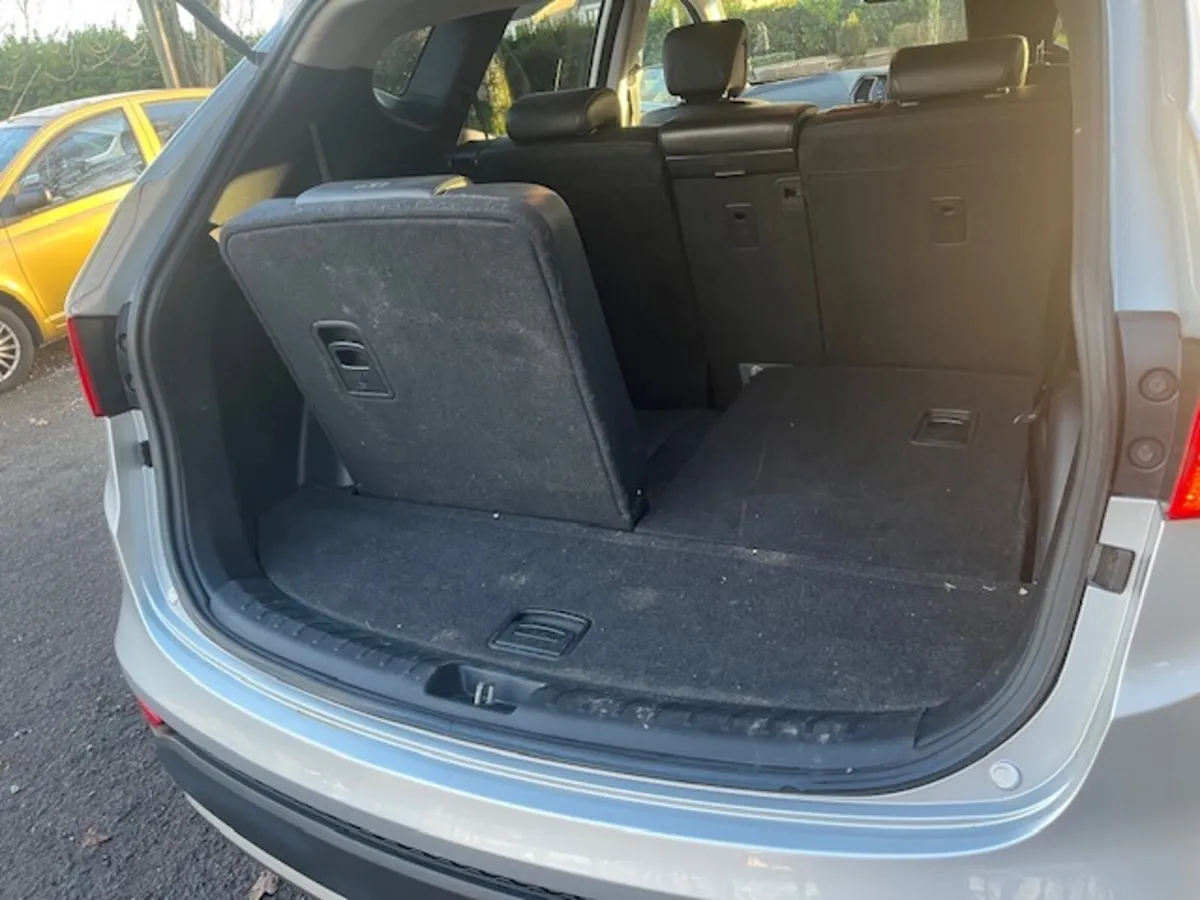 Hyundai Santa Fe 2014 - Image 4