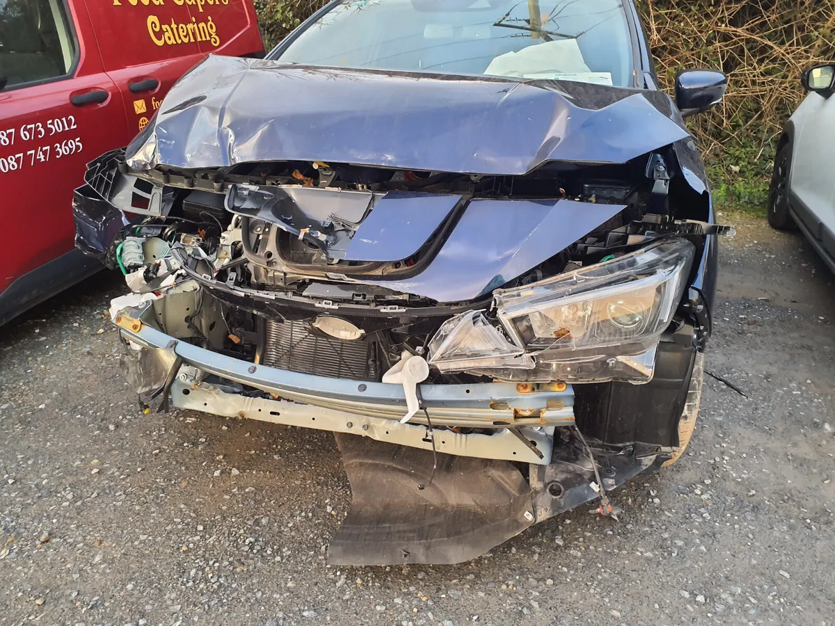 2025 Nissan Leaf Sv Premium - Image 3