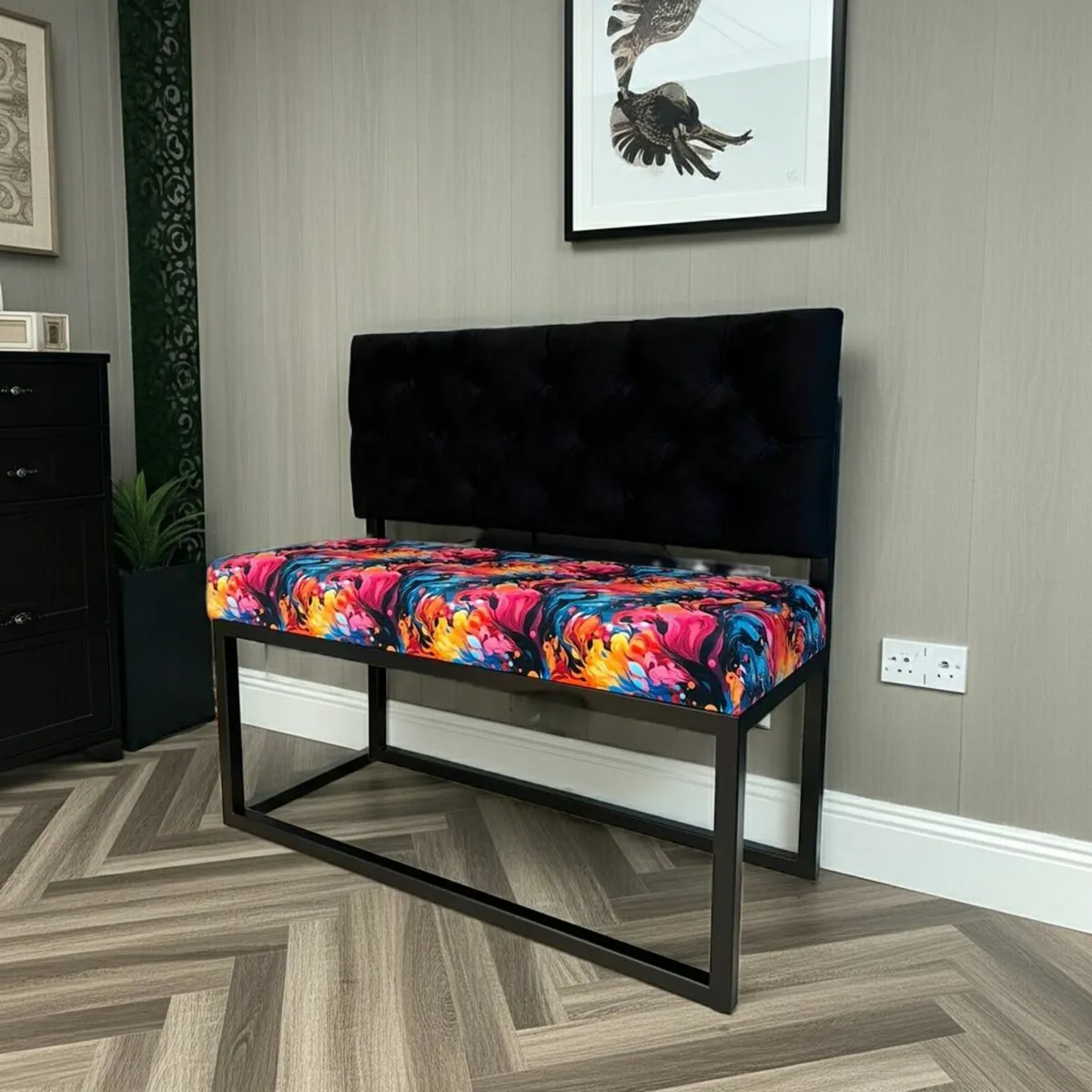 Metal frame bench with velvet seat - Image 2