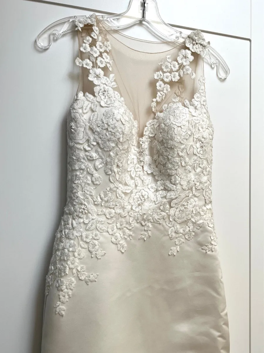 ST. PATRICK La Sposa Wedding dress - Petite Size - Image 2