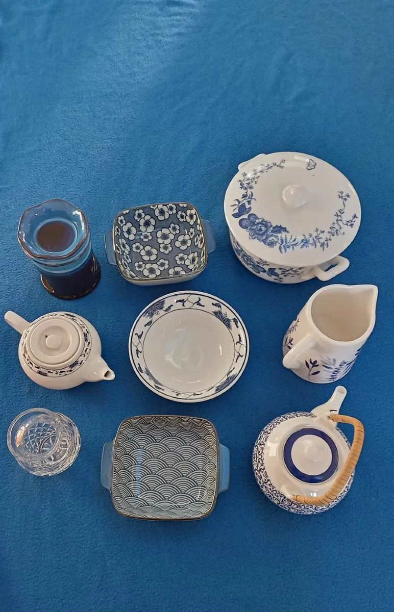 White & Blue Kitchenware Set - Image 1