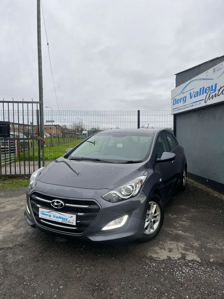 Hyundai i30 2016 - Image 2