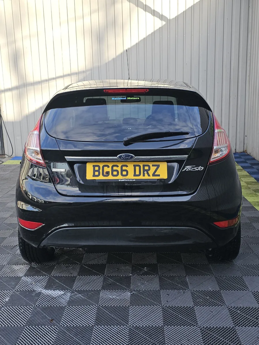 2016 Ford Fiesta TITANIUM 1.0 Petrol - Image 4