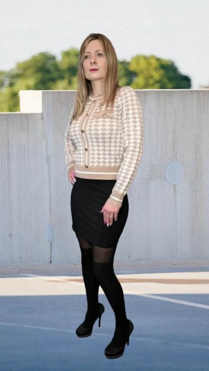 Paris beige sweater with patterns - Image 3