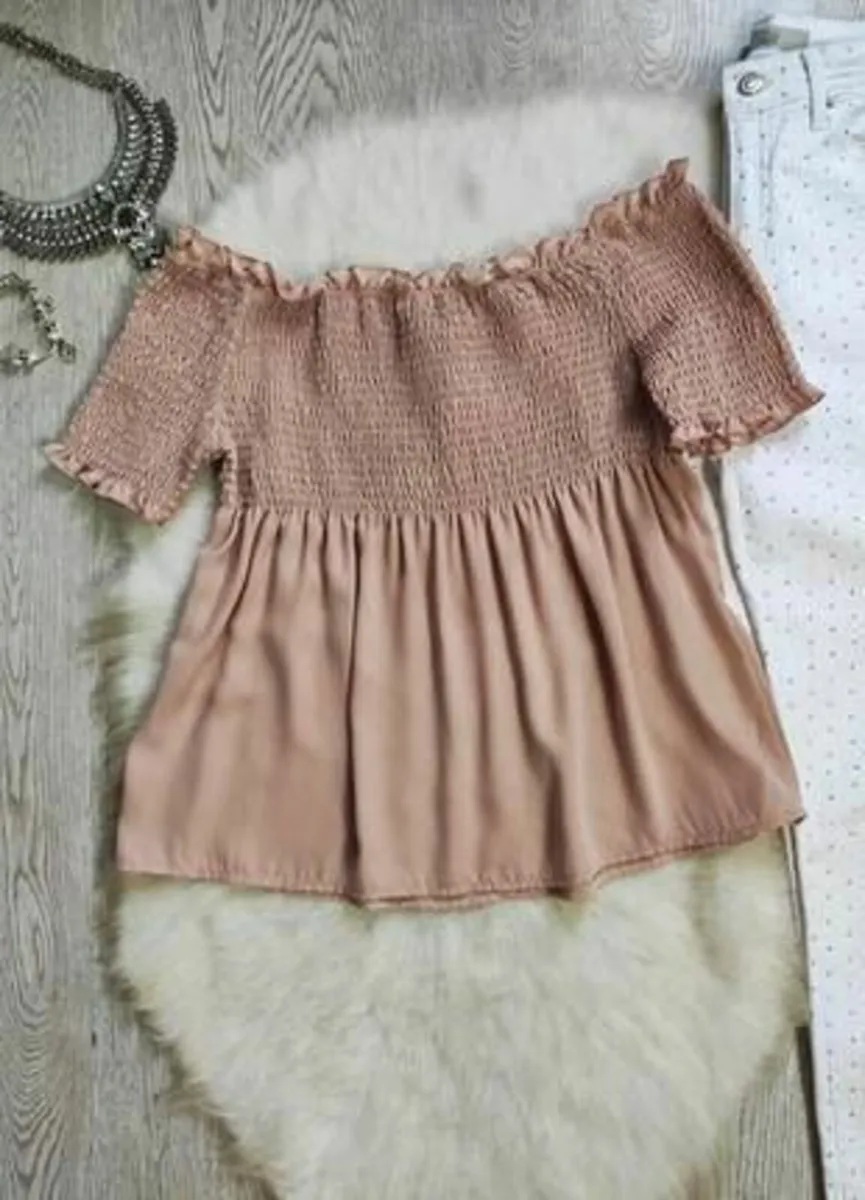 Stylish Off-the-Shoulder Blouse - Image 3