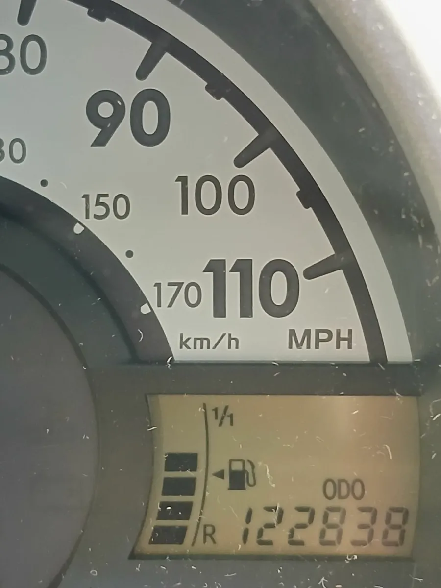 Toyota Aygo 2011 - Image 3