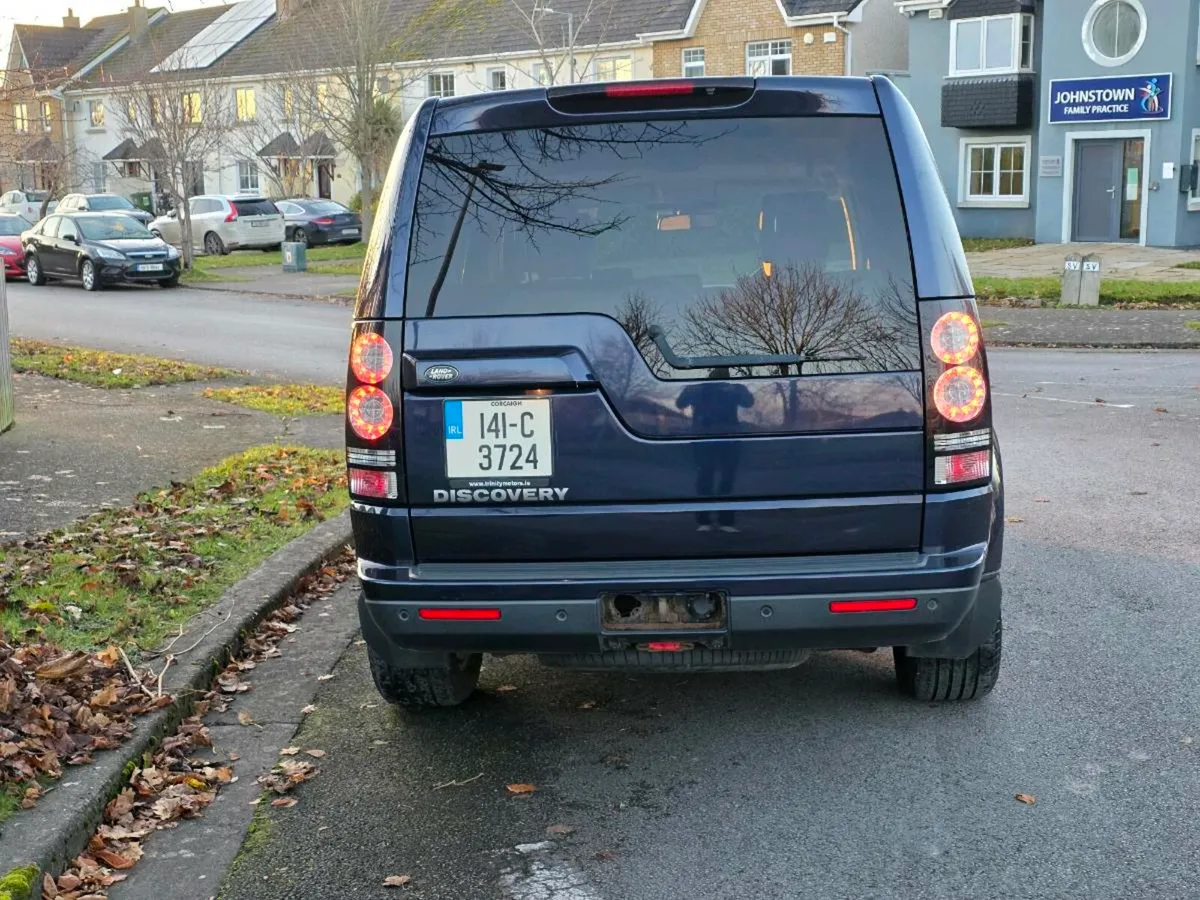 141 Landrover Discovery 5 Seater Utility - Image 4