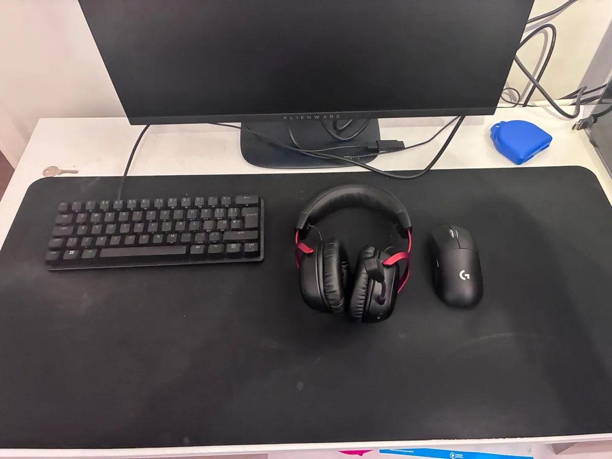 Esports gaming setup pc and peripherals - Image 2