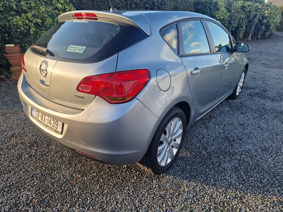 Opel Astra SC 1.7 CDTI 2013 - Image 4