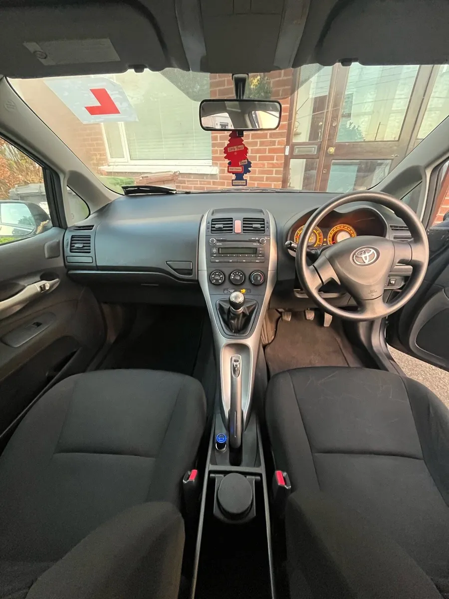 Toyota Auris - Image 4