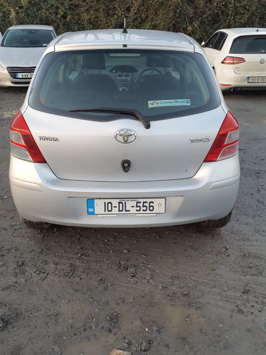 2010 Toyota Yaris - Image 4