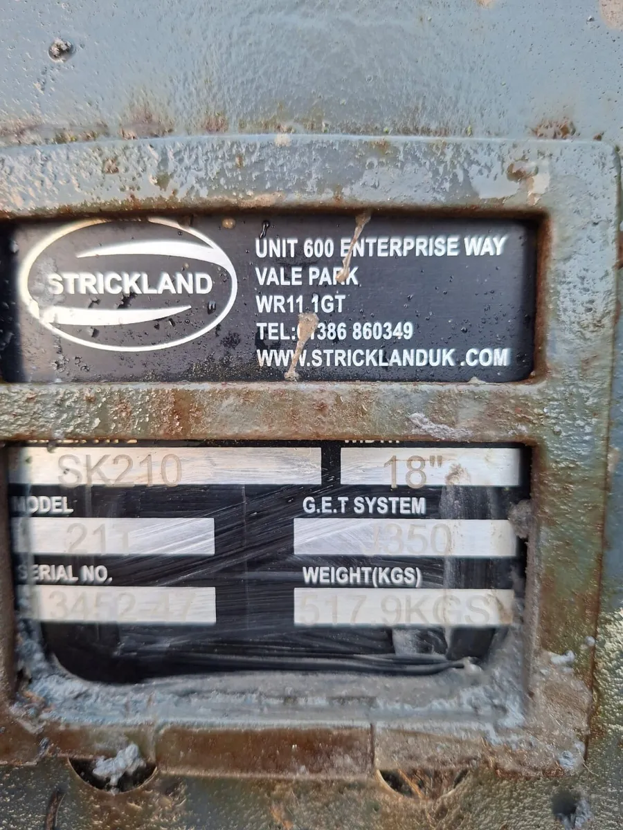 Strickland 18" Bucket - Image 3