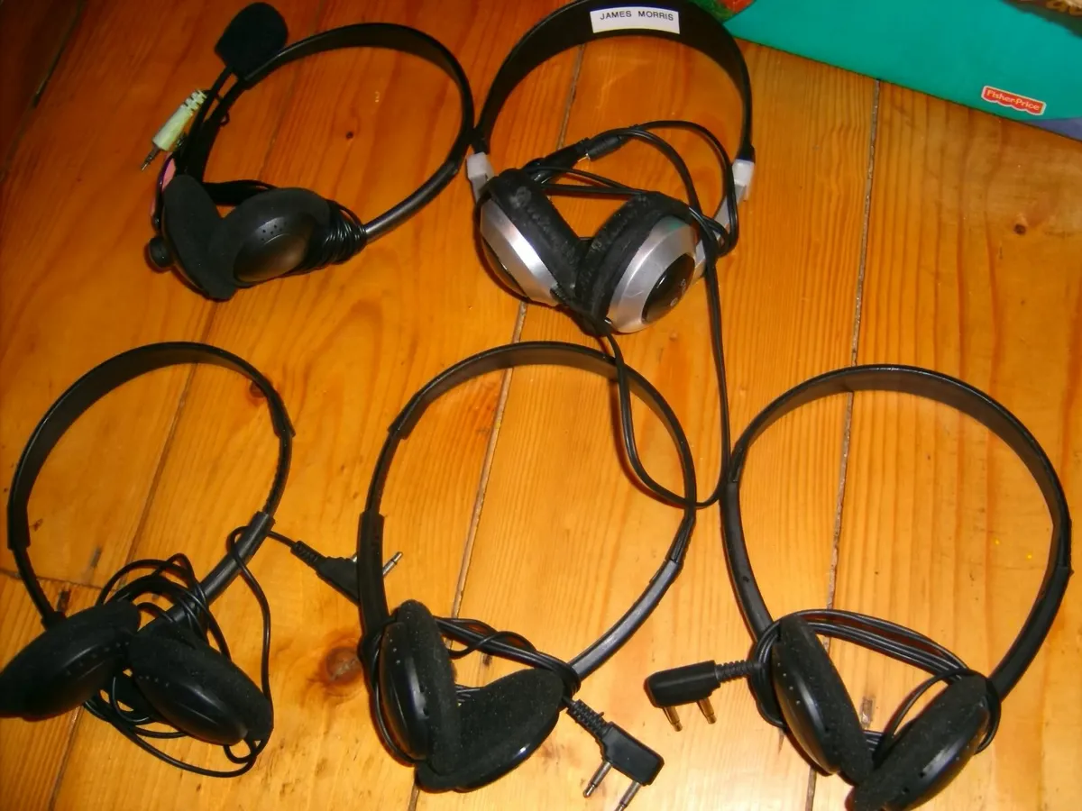 headphones - Image 2