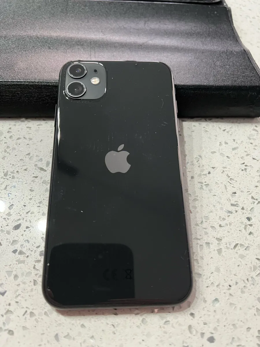 iPhone 11 in virtually unmarked condition. - Image 3