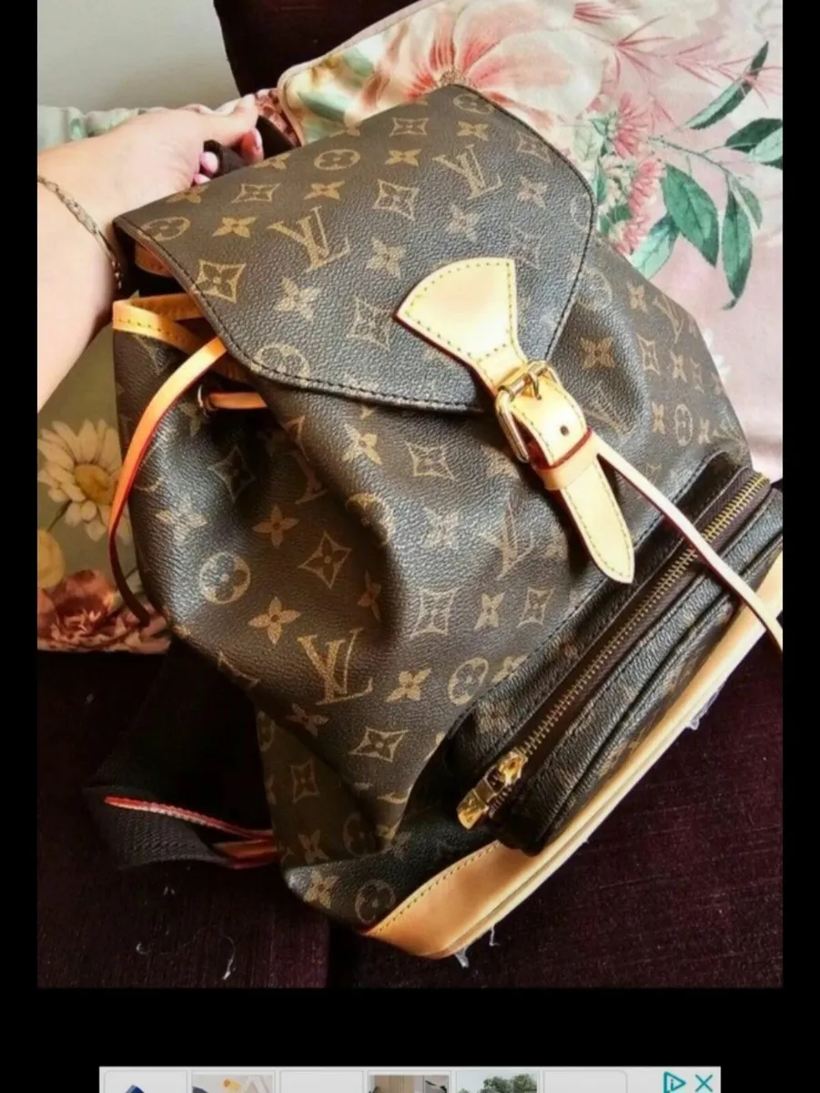 Lv Bagpack - Image 3
