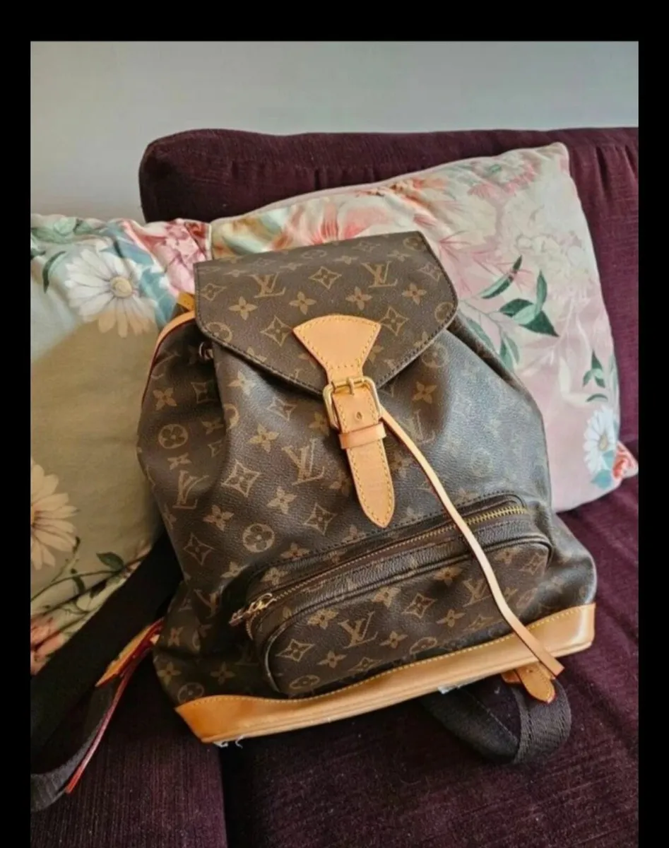 Lv Bagpack - Image 1