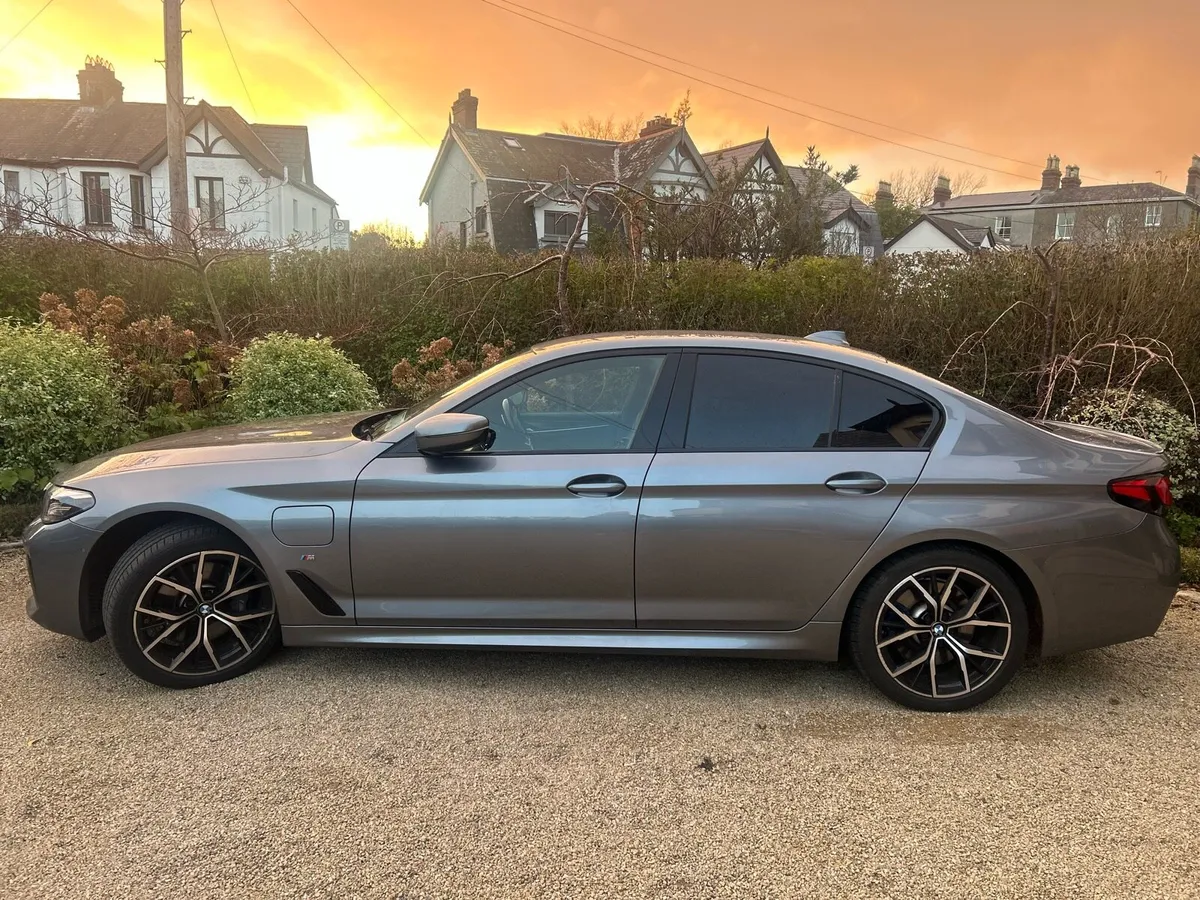 BMW 530E - Image 1