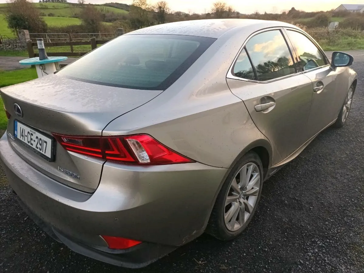 Lexis IS 300h - Image 4