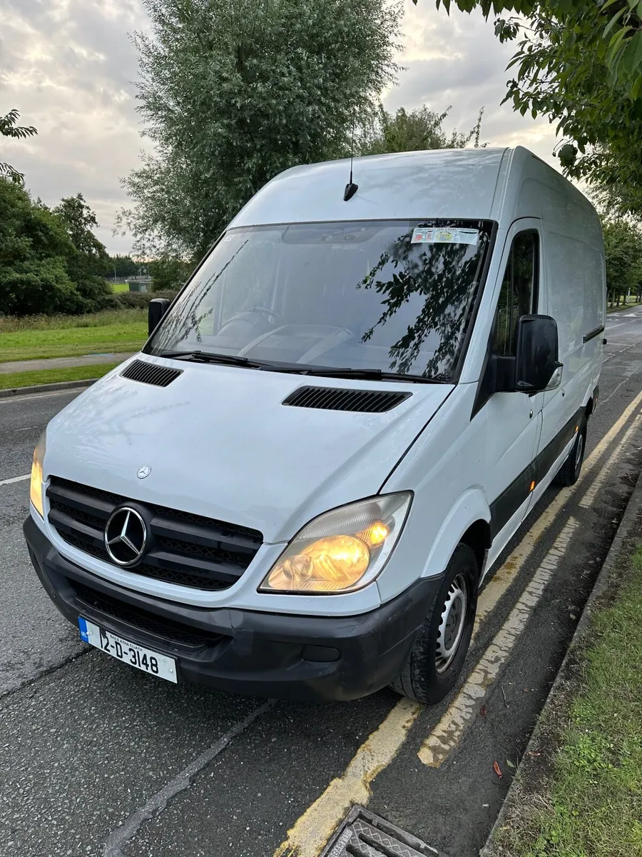 Mercedes-Benz Sprinter 2012 - Image 1