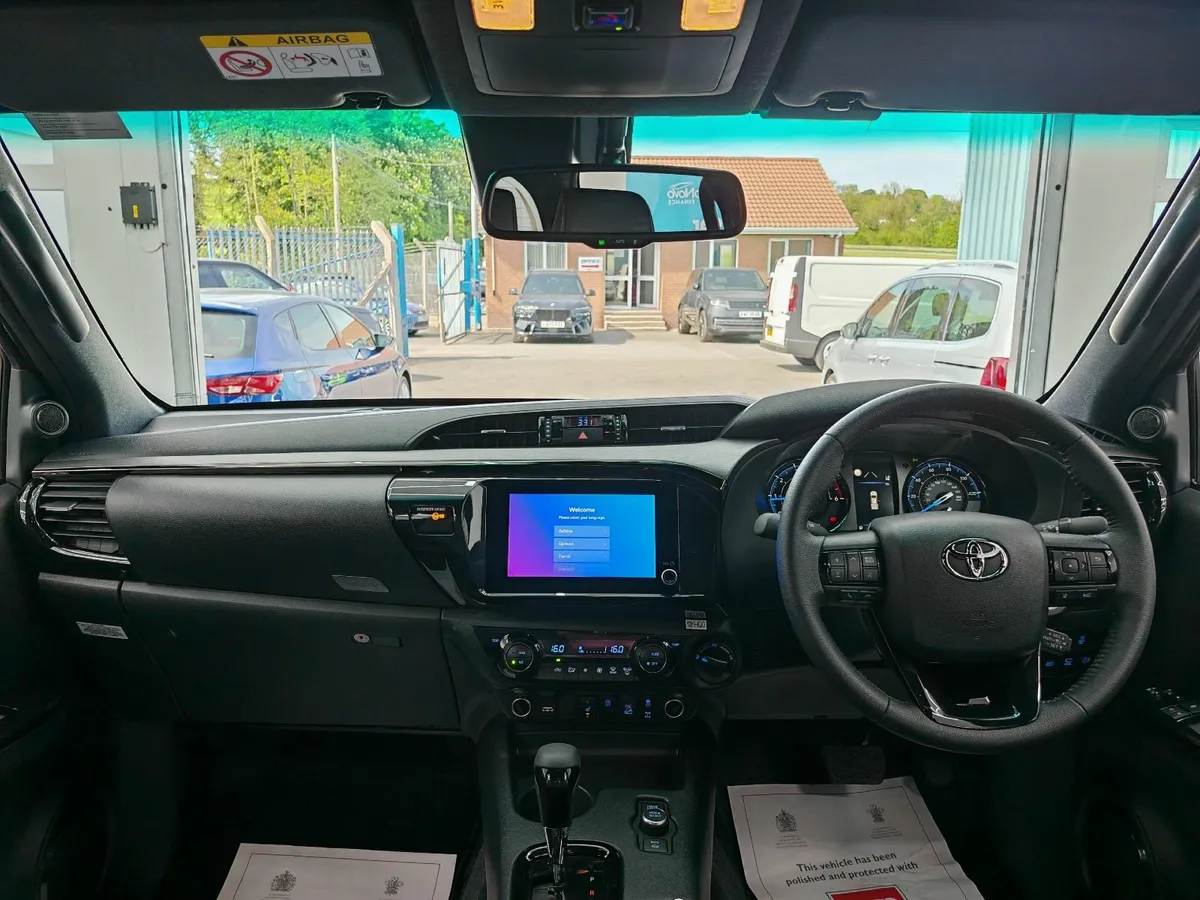 Toyota Hilux 2025 Invincible X N.I No Import duty - Image 4