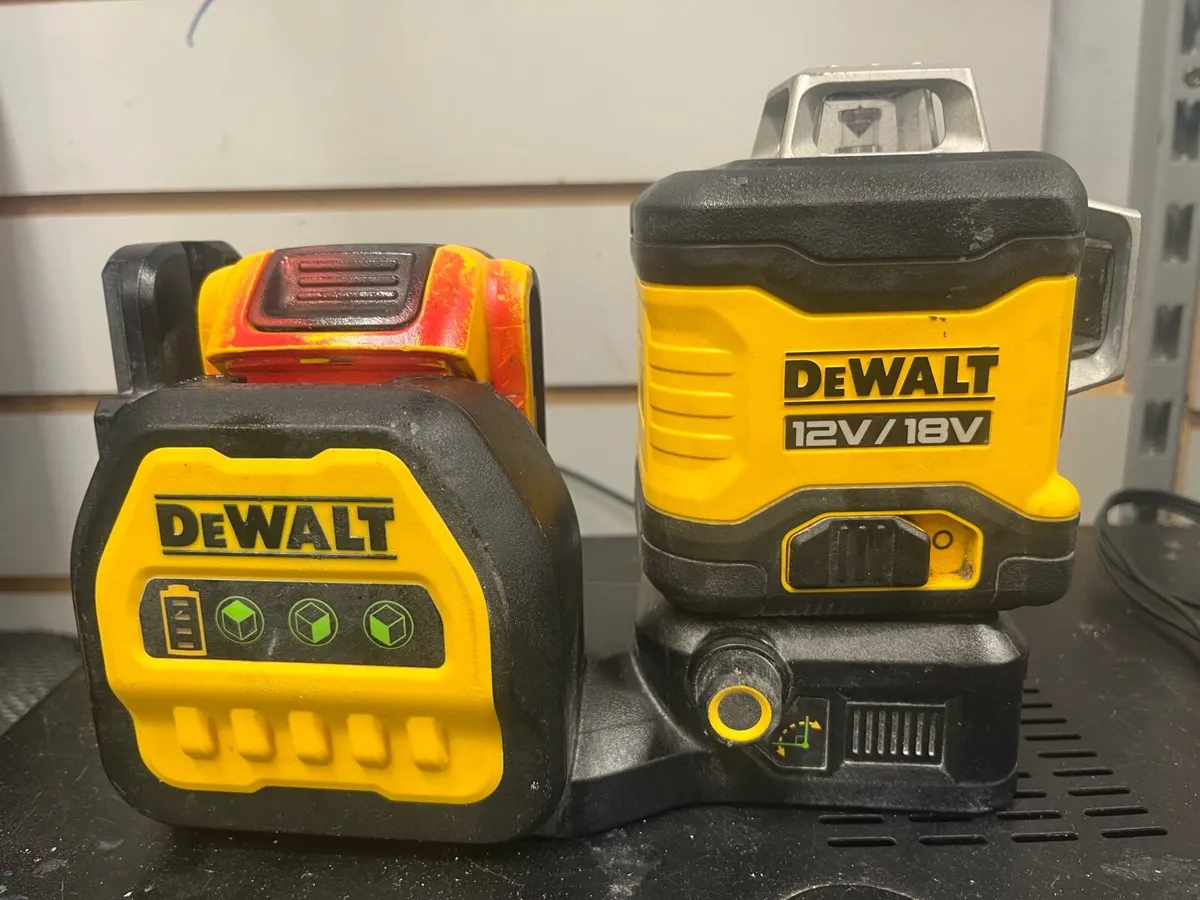 DeWalt Self Leveller - Image 2