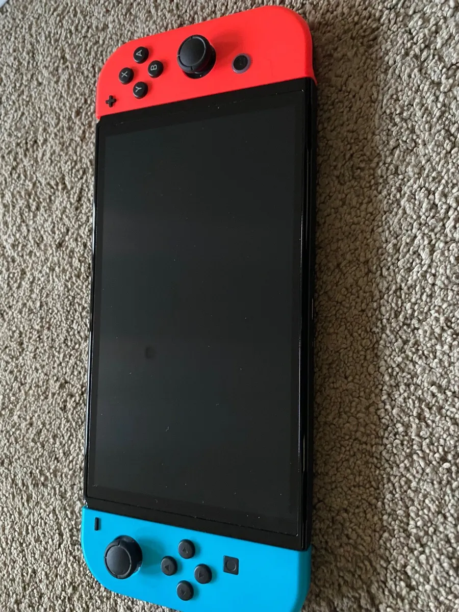 Nintendo Switch OLED Like New in original box - Image 2