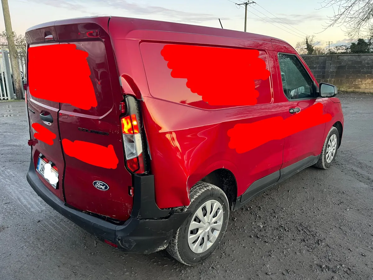 2024 Ford Transit Courier - Image 4