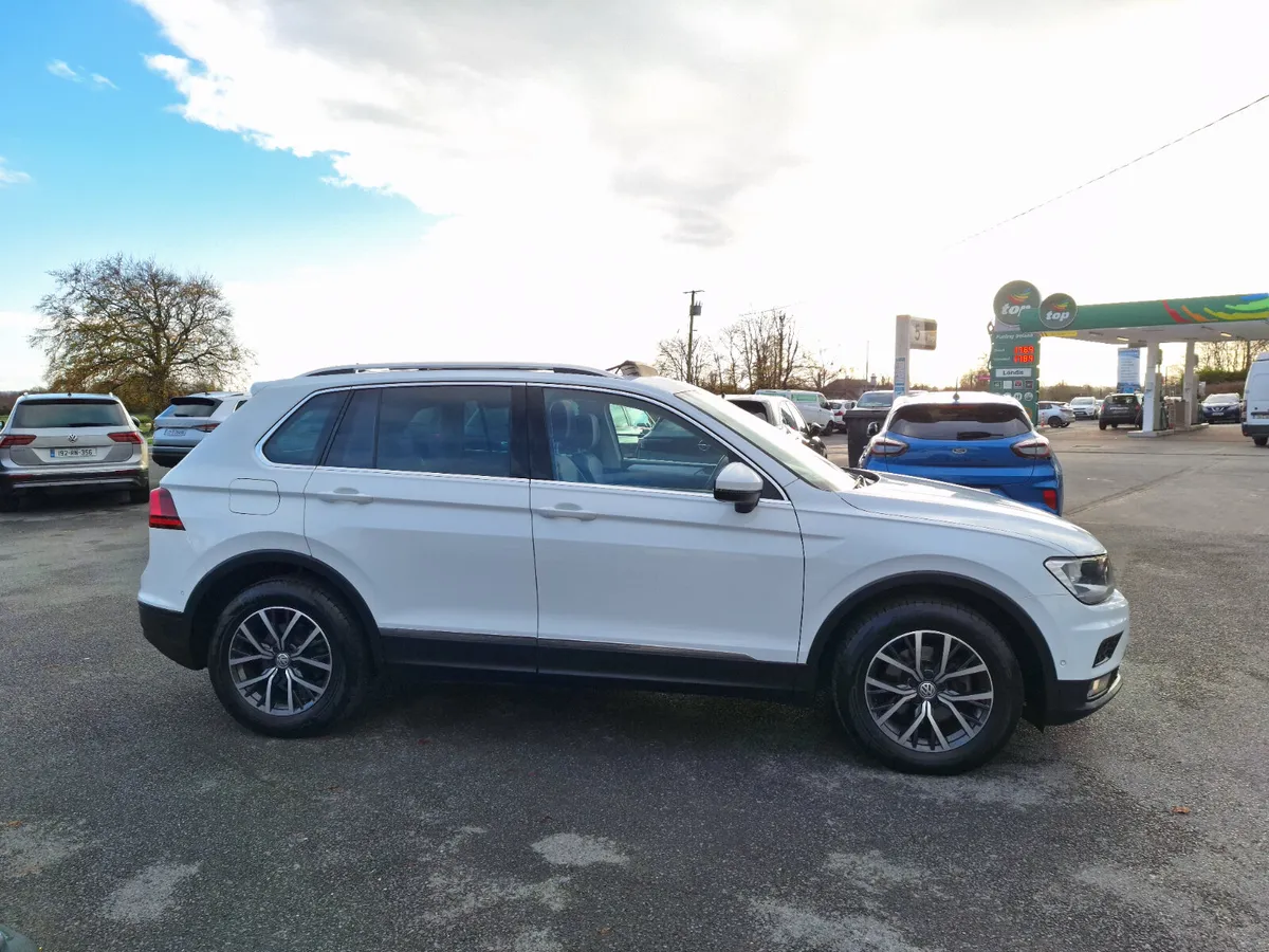 Volkswagen Tiguan 2.0 Tdi *Sunroof/Camera/App Conn - Image 2